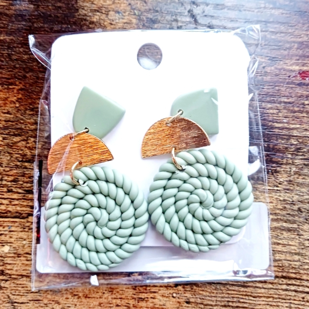 3 for $10 Fashion earrings